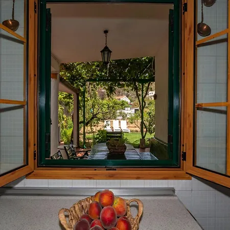 Holiday home On A Fruit Farm In La Lechuza Vega de San Mateo